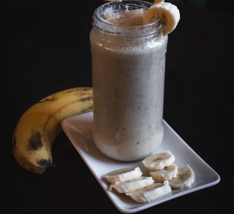 Банан з молоком від кашлю: покроковий рецепт