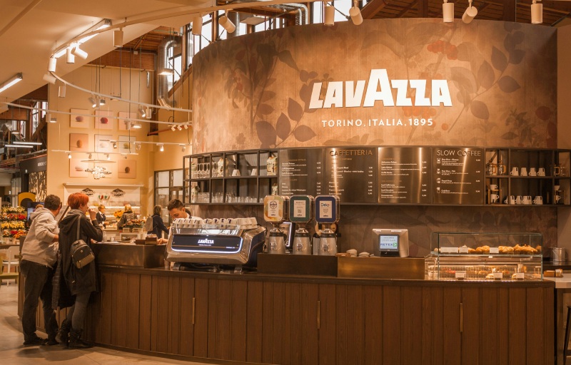 Кава Лавацца у світових кав'ярнях як зразок якості