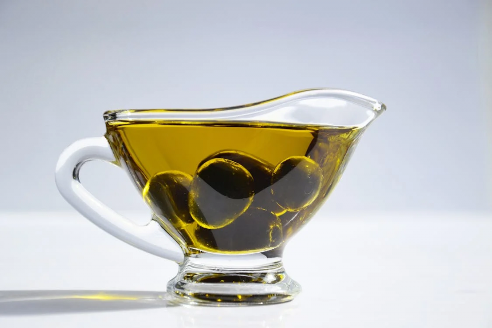 Чому оливкова олія гірчить та як прибрати гіркоту