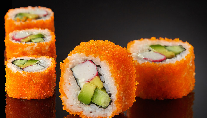 Как приготовить ролл с крабом?